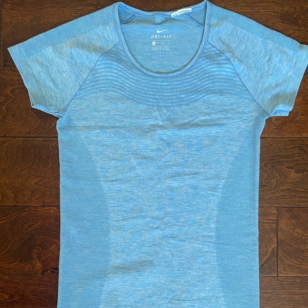 NIKE Dry Fit Tee